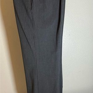 Jones Wear Studio gray pin stripe slacks, sz 16 side and rear pockets.